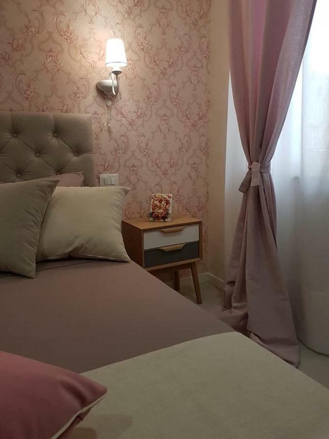 Affitta Camere Da Nonna Maria Lesina Exteriör bild